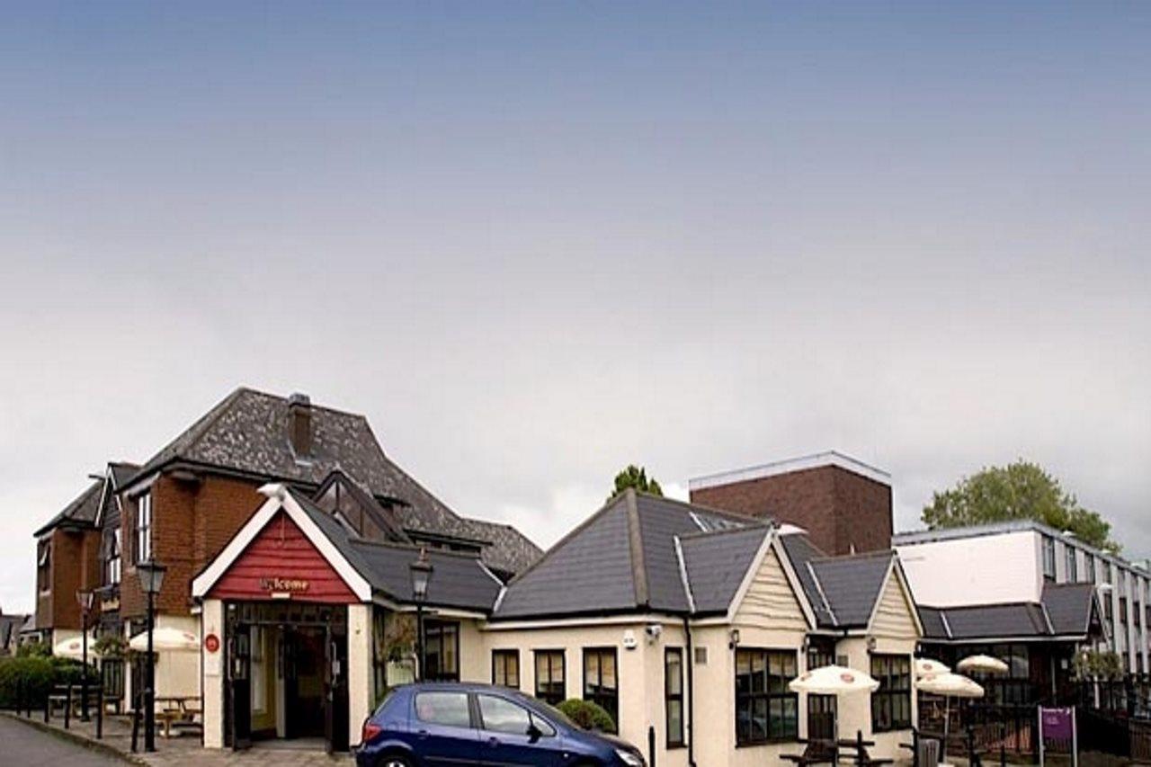 Premier Inn Epsom South Kültér fotó