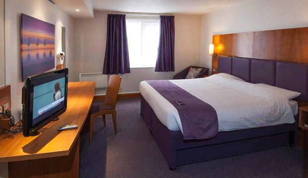 Premier Inn Epsom South Kültér fotó